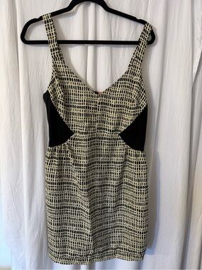 Nordstrom Bar III Black and Cream Mini Dress Size Large black & Cream with rust